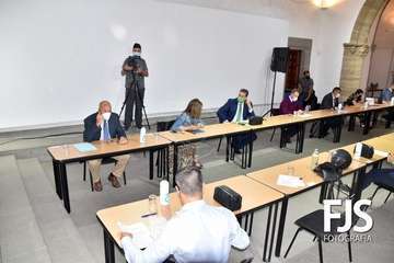  El Pleno aprueba 10 nuevos expedientes de créditos que suman más de 521.000 euros/Francisco Javier Santana.